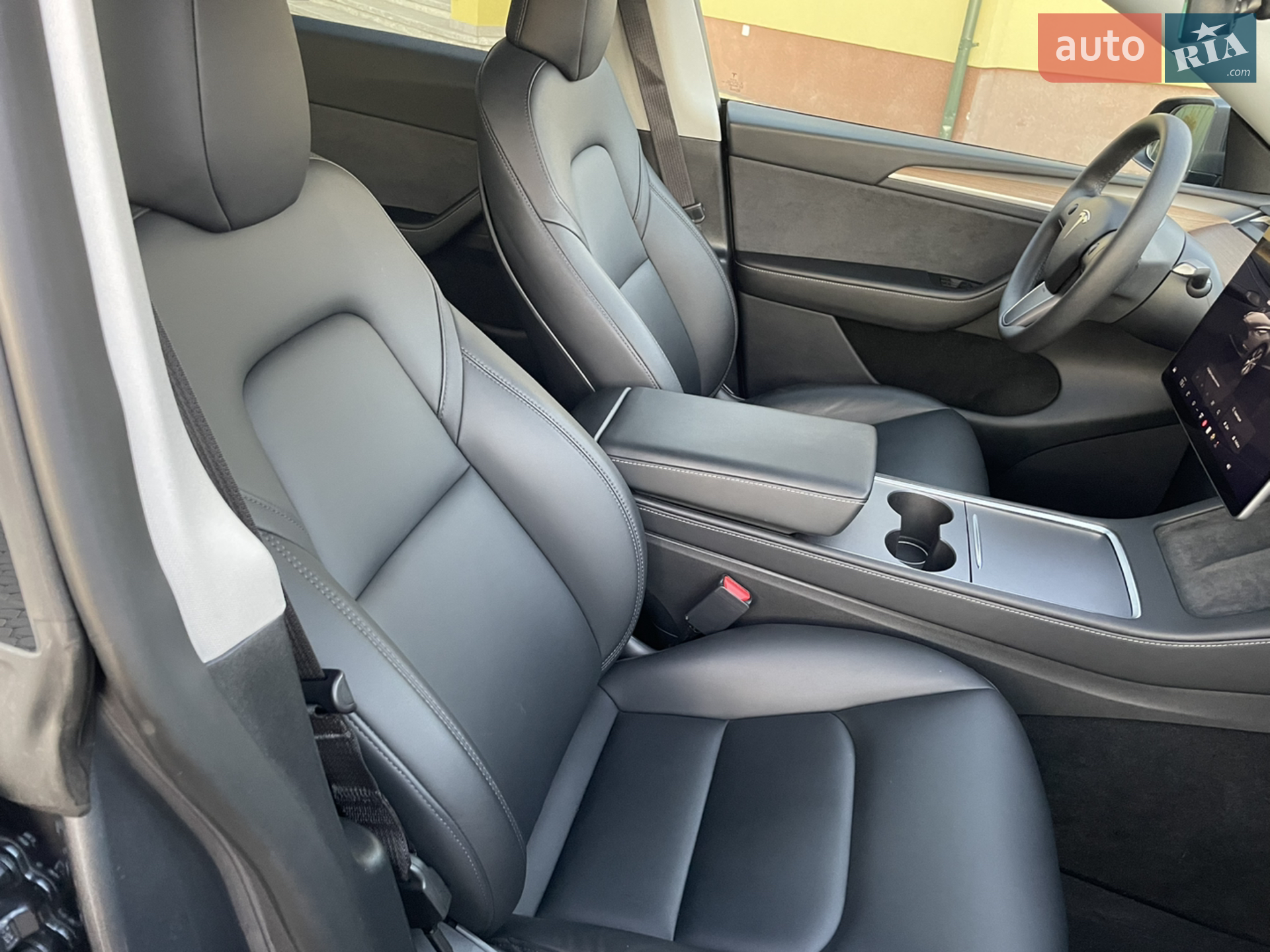 2023 Tesla Model Y - мініатюра 38
