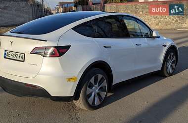 Внедорожник / Кроссовер Tesla Model Y 2021 в 