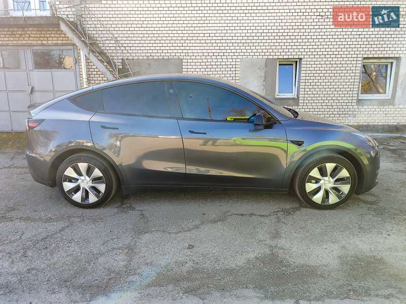Позашляховик / Кросовер Tesla Model Y 2023 в Хмельницькому фото 2 Позашляховик / Кросовер Tesla Model Y 2023 в Хмельницькому