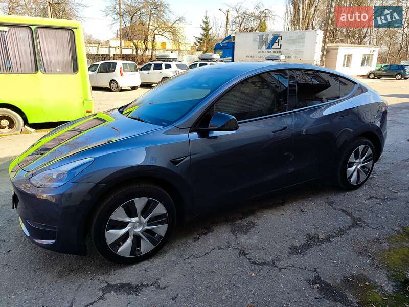 Позашляховик / Кросовер Tesla Model Y 2023 в Хмельницькому фото 5 Позашляховик / Кросовер Tesla Model Y 2023 в Хмельницькому