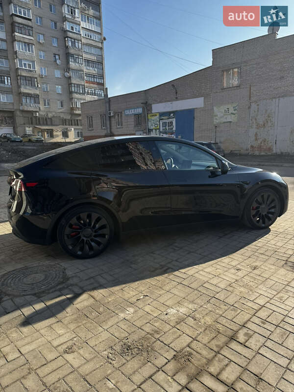 Внедорожник / Кроссовер Tesla Model Y 2023 в Сумах