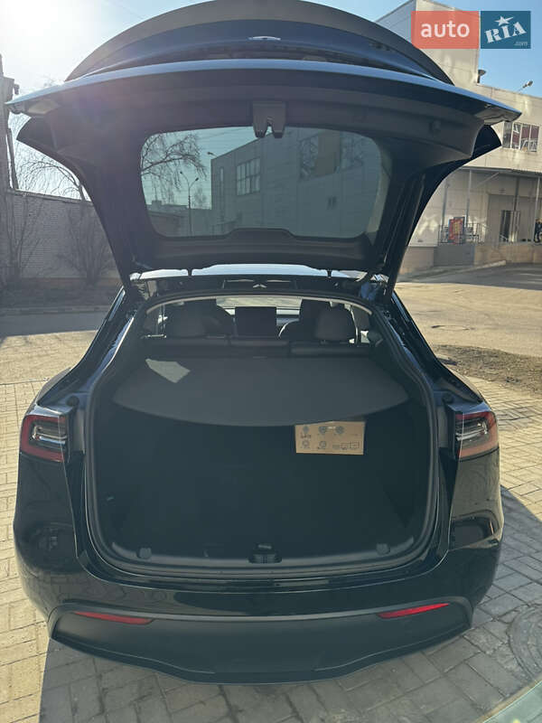 Внедорожник / Кроссовер Tesla Model Y 2023 в Сумах