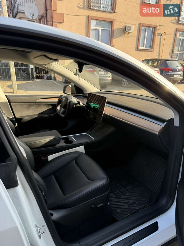 Позашляховик / Кросовер Tesla Model Y 2022 в Києві