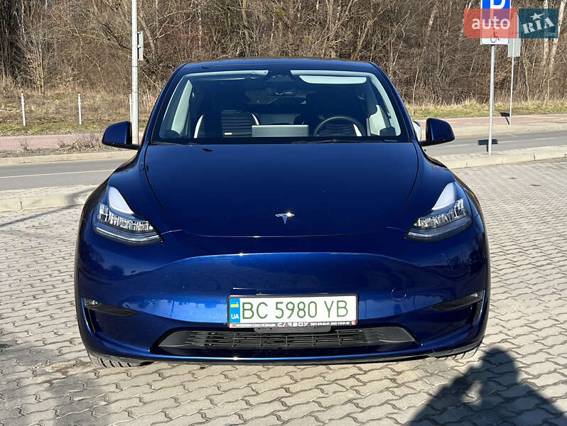 Внедорожник / Кроссовер Tesla Model Y 2023 в Львове