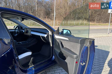 Позашляховик / Кросовер Tesla Model Y 2023 в 