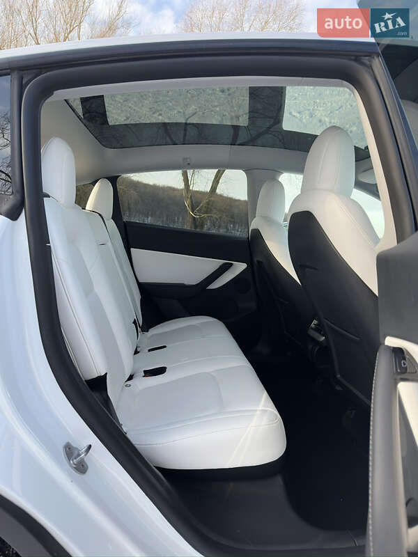 Позашляховик / Кросовер Tesla Model Y 2020 в Тернополі фото 12 Позашляховик / Кросовер Tesla Model Y 2020 в Тернополі