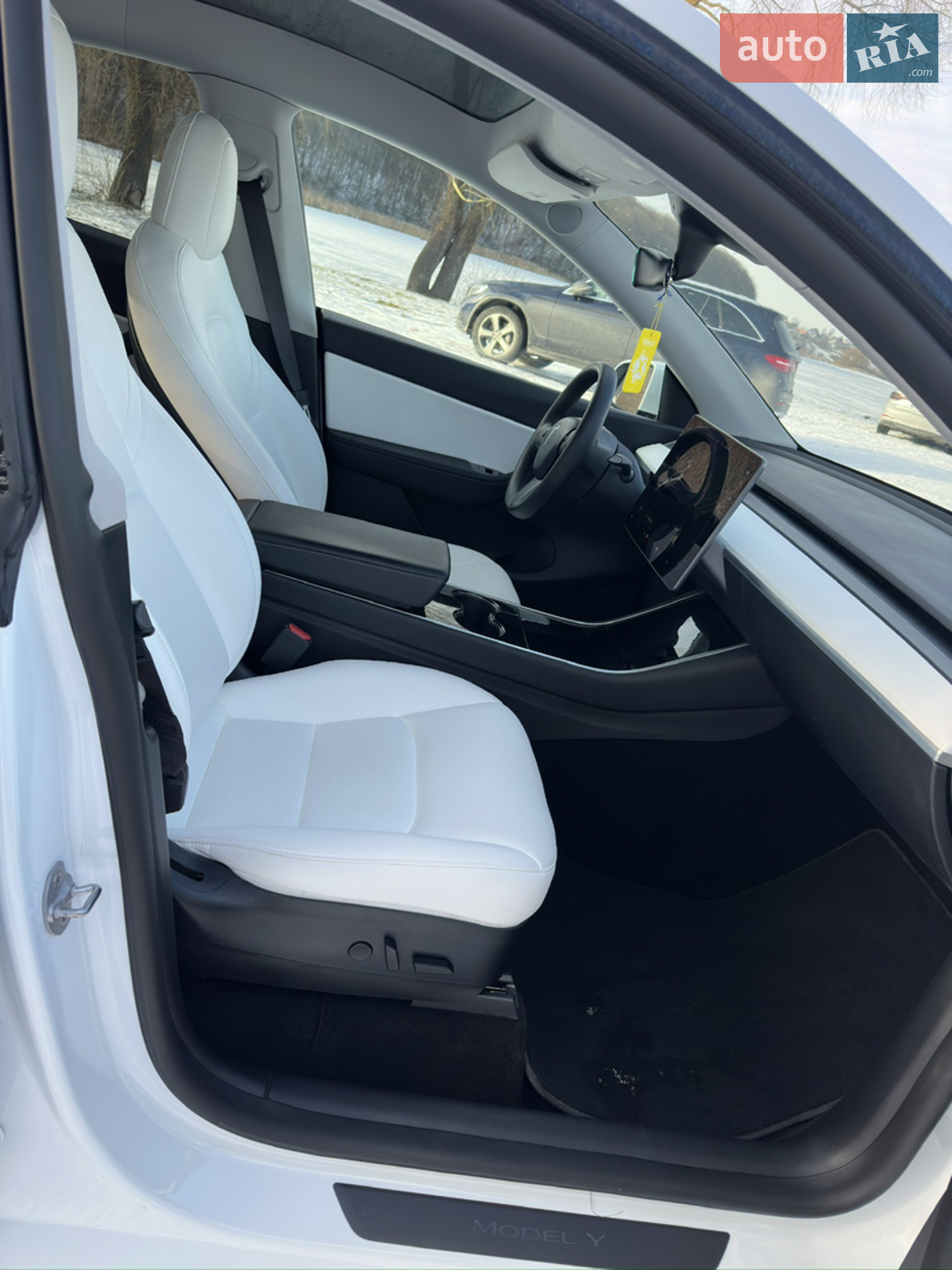 2020 Tesla Model Y - мініатюра 13