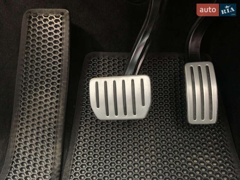 Внедорожник / Кроссовер Tesla Model Y 2022 в Днепре