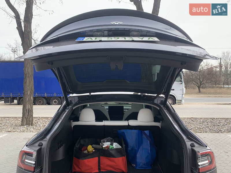 Внедорожник / Кроссовер Tesla Model Y 2022 в Днепре
