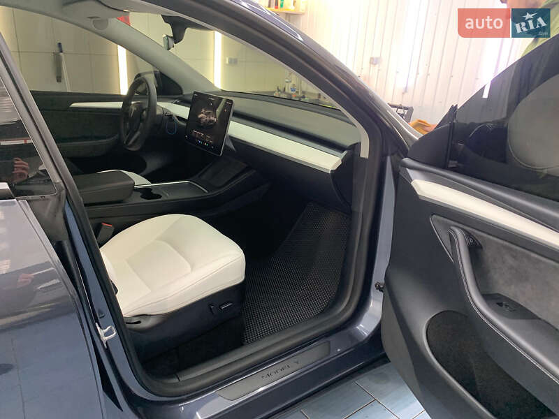 Внедорожник / Кроссовер Tesla Model Y 2022 в Днепре