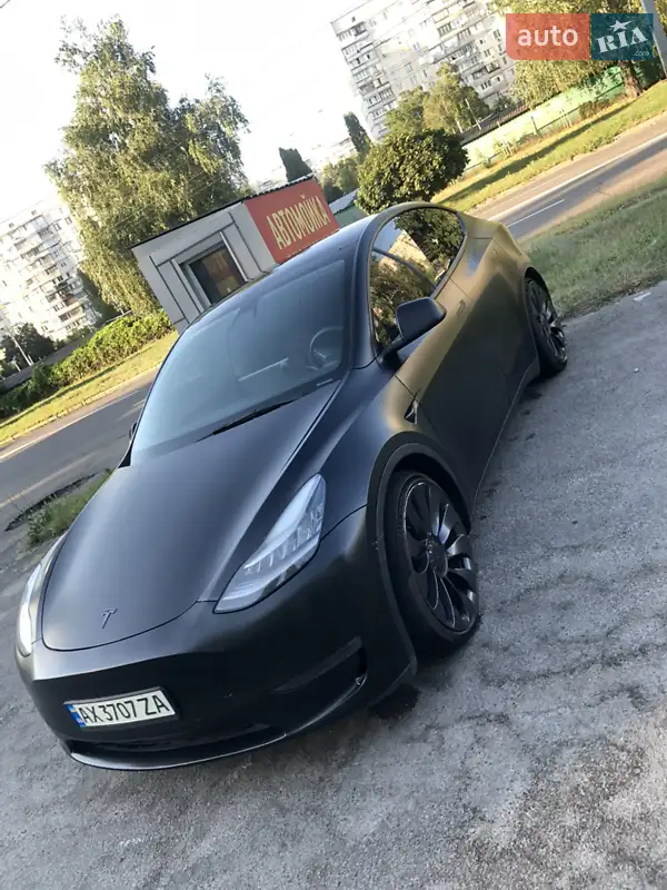 Tesla Model Y 2020