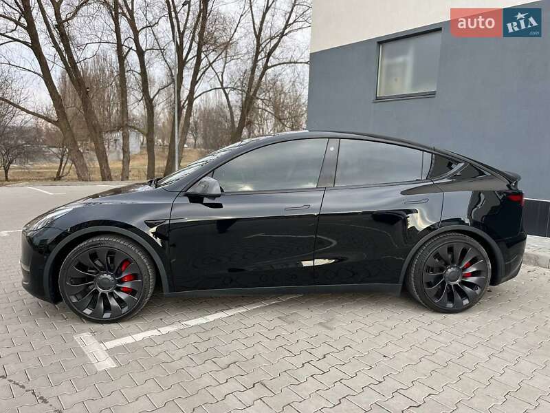 Позашляховик / Кросовер Tesla Model Y 2022 в Хмельницькому