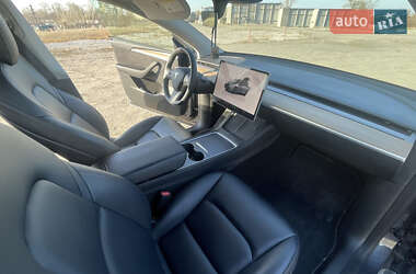 Внедорожник / Кроссовер Tesla Model Y 2022 в 