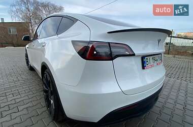 Внедорожник / Кроссовер Tesla Model Y 2022 в 