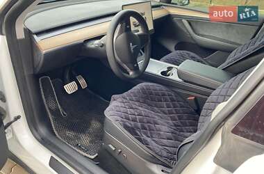 Внедорожник / Кроссовер Tesla Model Y 2022 в 