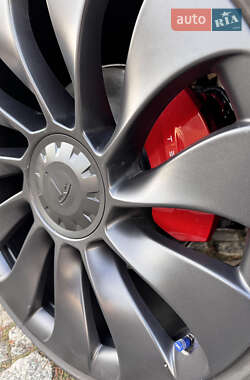 Внедорожник / Кроссовер Tesla Model Y 2024 в Львове