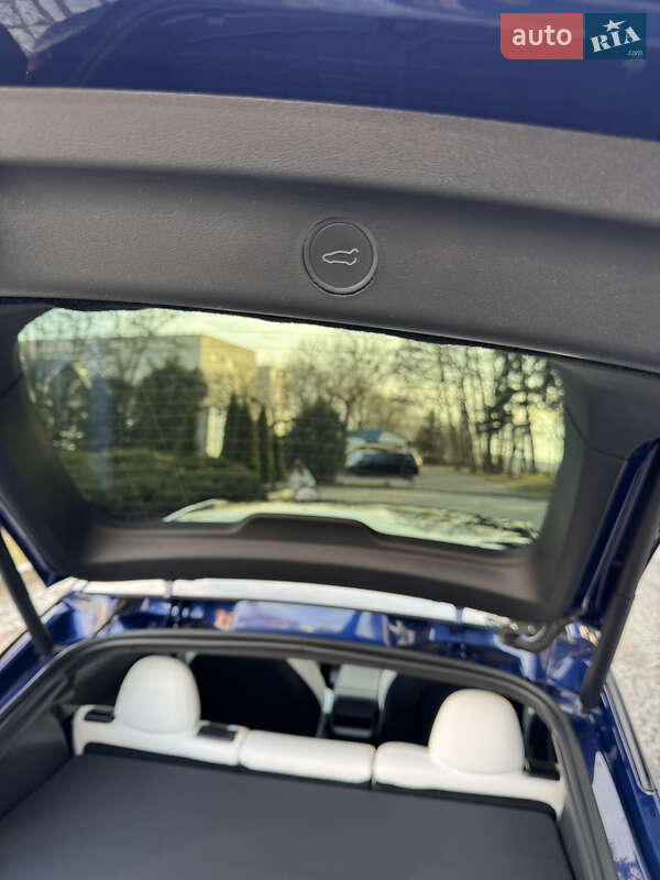 Позашляховик / Кросовер Tesla Model Y 2024 в Львові фото 10 Позашляховик / Кросовер Tesla Model Y 2024 в Львові