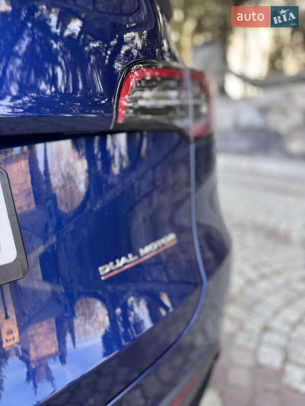 Позашляховик / Кросовер Tesla Model Y 2024 в Львові