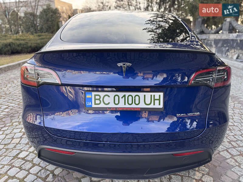 Позашляховик / Кросовер Tesla Model Y 2024 в Львові