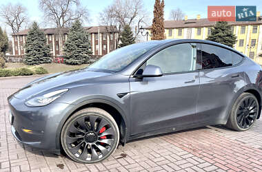 Позашляховик / Кросовер Tesla Model Y 2020 в Дніпрі