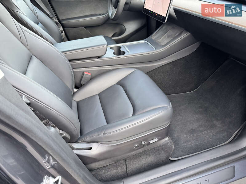 Внедорожник / Кроссовер Tesla Model Y 2021 в Одессе фото 40 Внедорожник / Кроссовер Tesla Model Y 2021 в Одессе