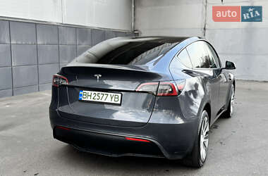 Внедорожник / Кроссовер Tesla Model Y 2021 в 