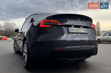 Внедорожник / Кроссовер Tesla Model Y 2021 в 
