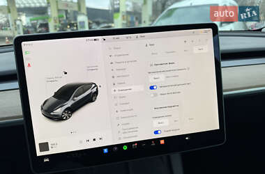 Внедорожник / Кроссовер Tesla Model Y 2021 в 