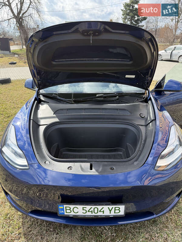 Внедорожник / Кроссовер Tesla Model Y 2023 в Стрые