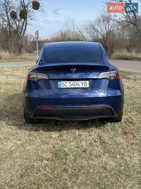 Внедорожник / Кроссовер Tesla Model Y 2023 в Стрые