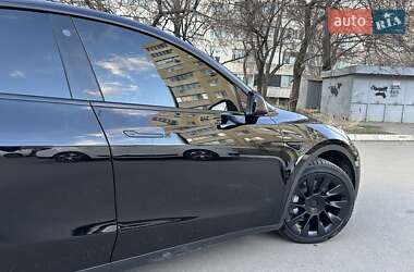 Внедорожник / Кроссовер Tesla Model Y 2022 в 