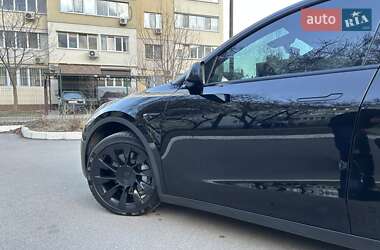 Внедорожник / Кроссовер Tesla Model Y 2022 в 