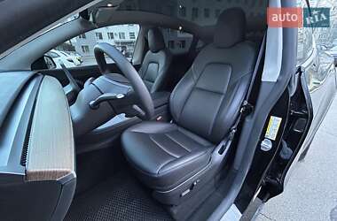 Внедорожник / Кроссовер Tesla Model Y 2022 в 