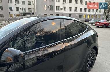 Внедорожник / Кроссовер Tesla Model Y 2022 в 