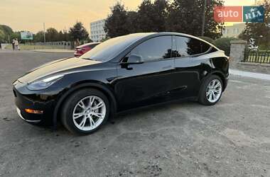 Позашляховик / Кросовер Tesla Model Y 2021 в Сумах