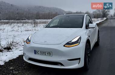 Позашляховик / Кросовер Tesla Model Y 2023 в 