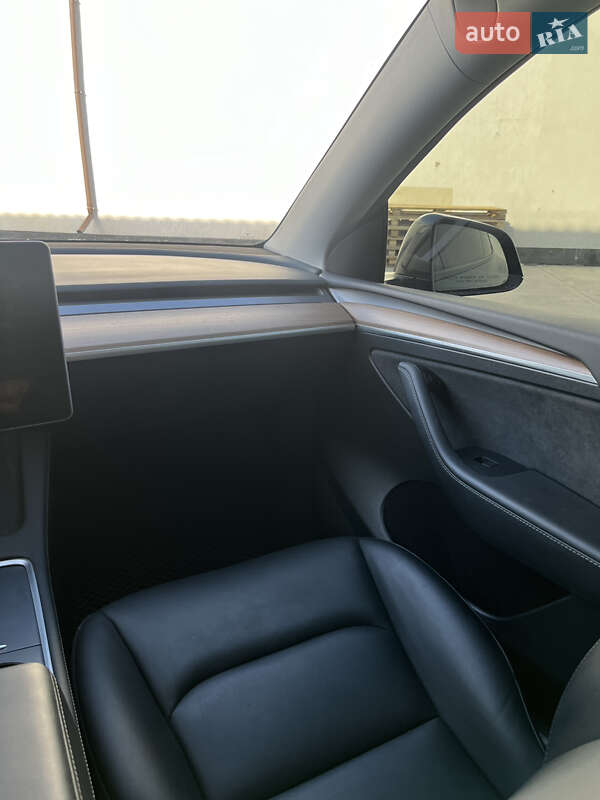 Внедорожник / Кроссовер Tesla Model Y 2022 в Виннице