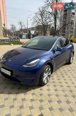 Внедорожник / Кроссовер Tesla Model Y 2021 в 
