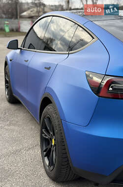 Внедорожник / Кроссовер Tesla Model Y 2020 в 