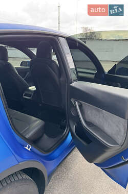 Внедорожник / Кроссовер Tesla Model Y 2020 в 