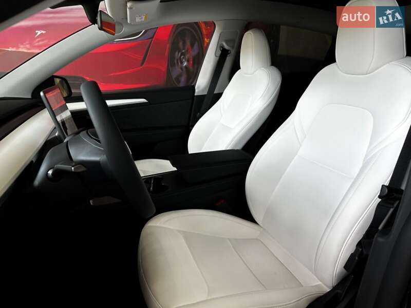 Внедорожник / Кроссовер Tesla Model Y 2023 в Киеве