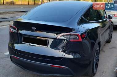 Внедорожник / Кроссовер Tesla Model Y 2023 в 