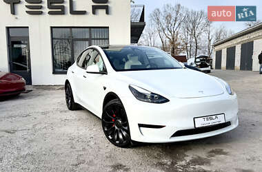 Внедорожник / Кроссовер Tesla Model Y 2024 в 