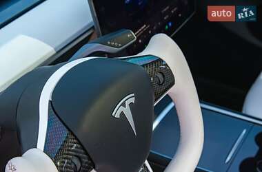 Внедорожник / Кроссовер Tesla Model Y 2022 в 
