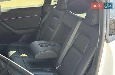 Внедорожник / Кроссовер Tesla Model Y 2023 в 