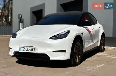 Внедорожник / Кроссовер Tesla Model Y 2023 в 
