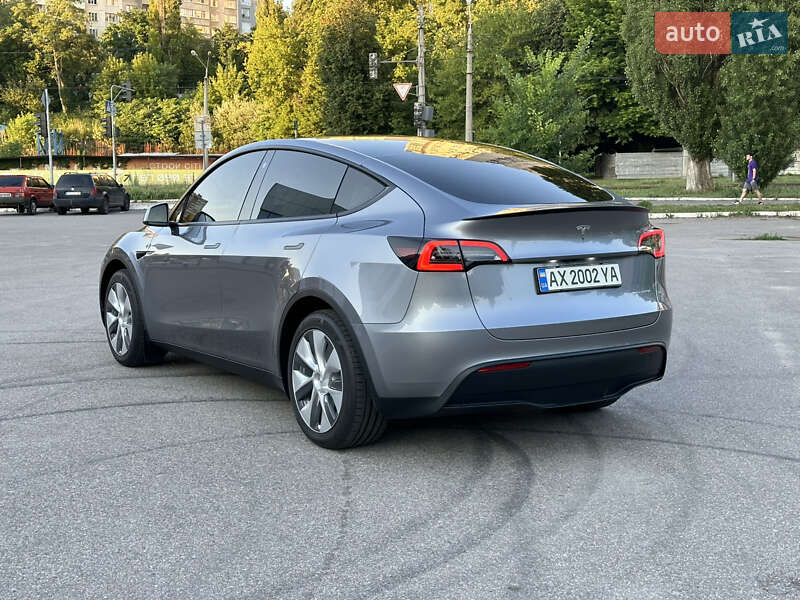 Внедорожник / Кроссовер Tesla Model Y 2023 в Харькове