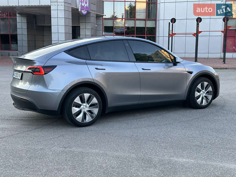 Внедорожник / Кроссовер Tesla Model Y 2023 в Харькове
