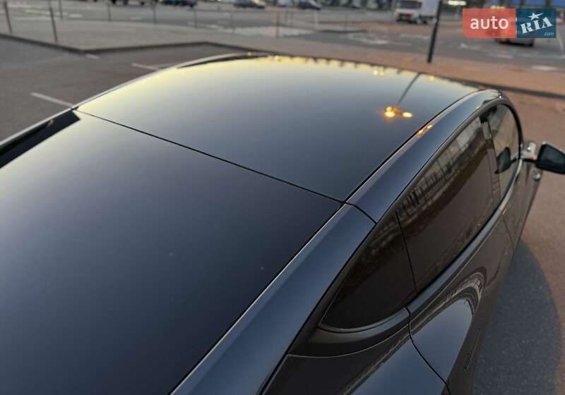 Внедорожник / Кроссовер Tesla Model Y 2024 в Киеве