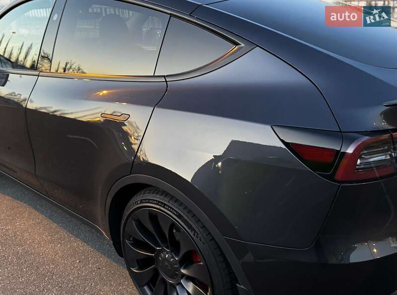 Внедорожник / Кроссовер Tesla Model Y 2024 в Киеве фото 9 Внедорожник / Кроссовер Tesla Model Y 2024 в Киеве